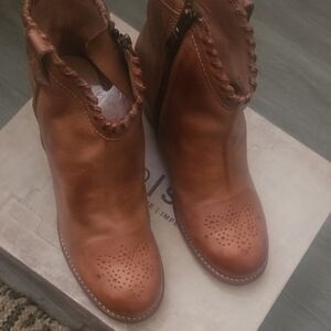 BED STU Cinthya Ankle Boots Size 8.5
